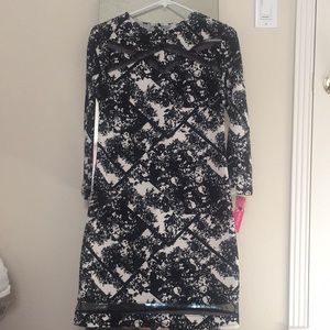 Semi fitted dress, new!